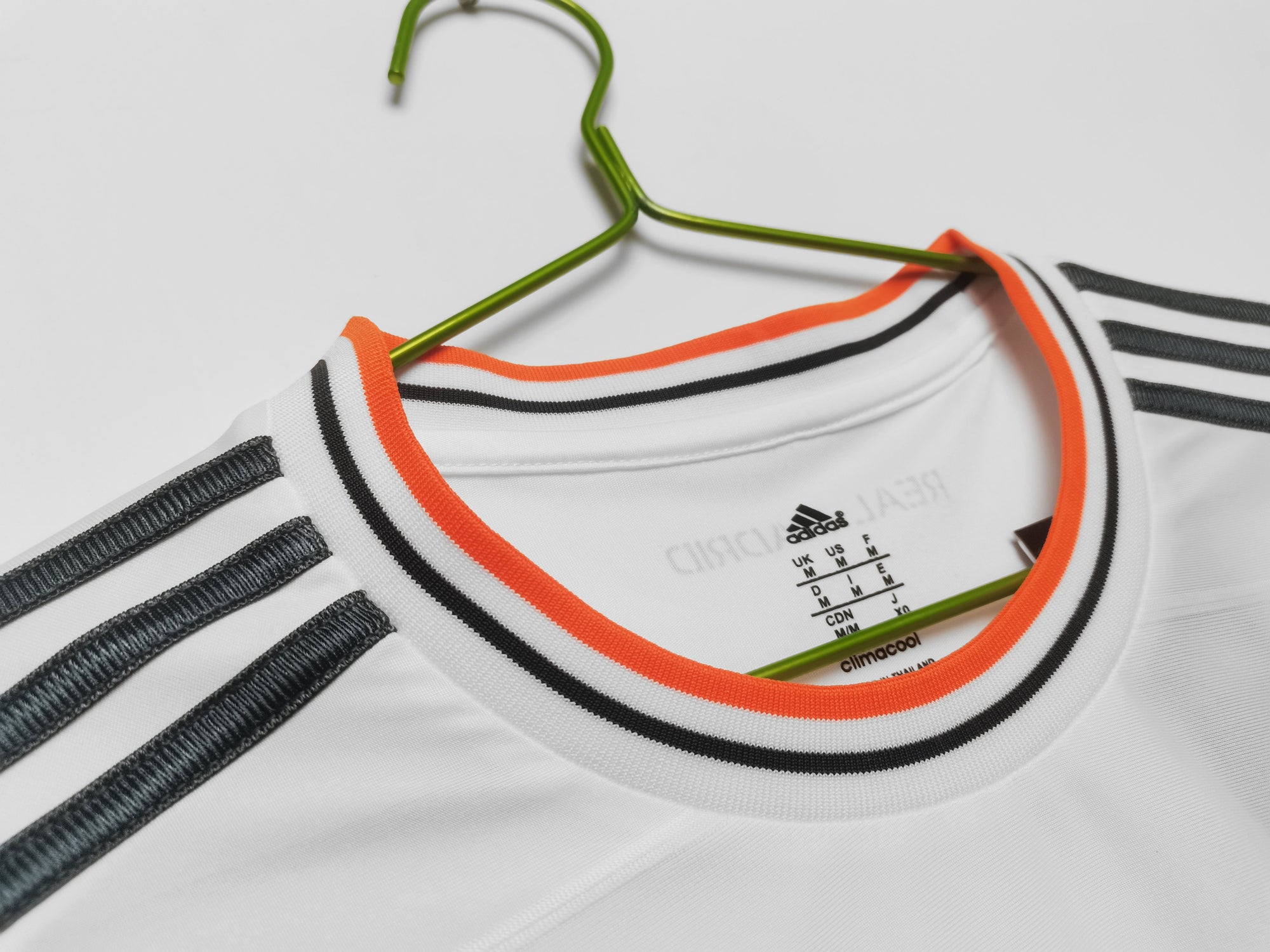 Camisa Real  Madrid 2013/14 - Versão Retrô Masculina - Branca