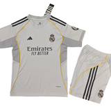 Kit Infantil Real Madrid l 25/26 Adidas - Torcedor - Branco