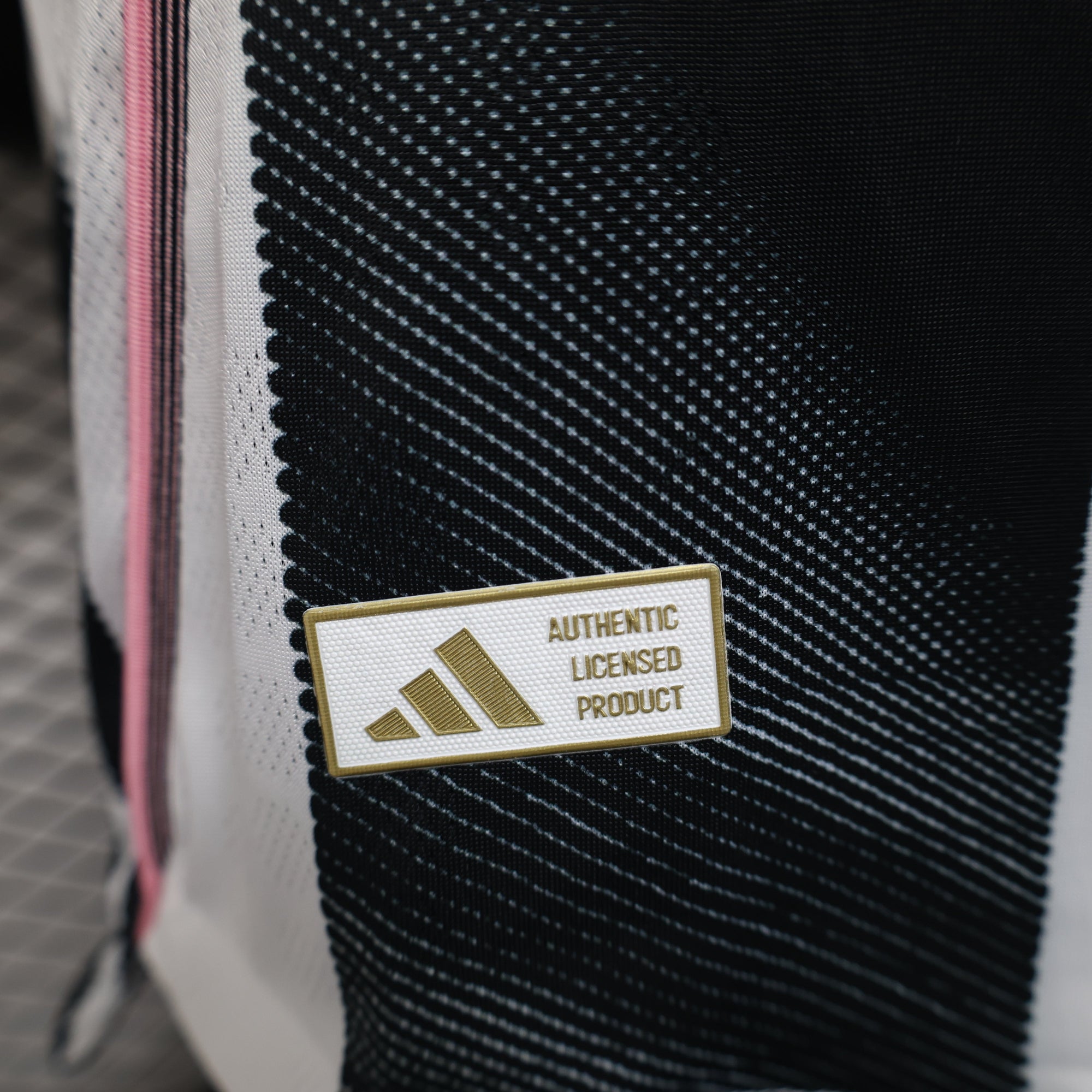 Camisa Juventus Home 25/26 Adidas - Versão jogador - Masculina