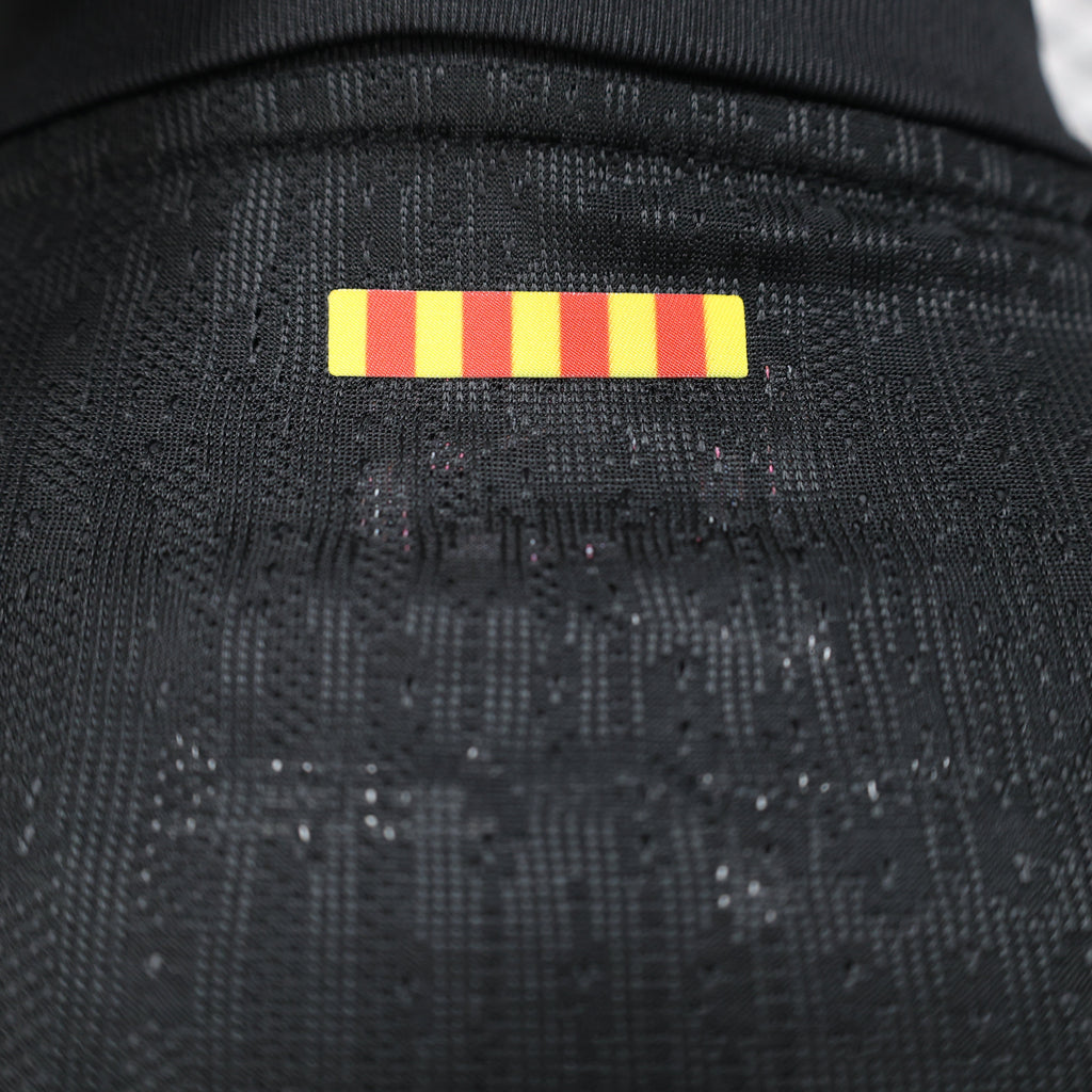 Camisa Barcelona ll Edição especial Travis Scott 24/25 Manga Longa - Masculina - Preta