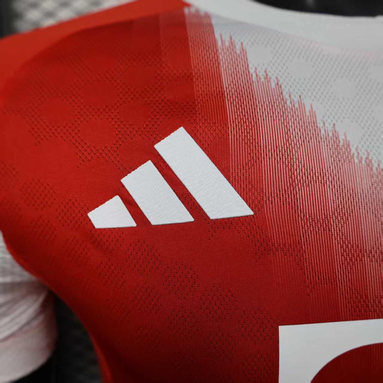 Camisa Adidas Bayern de Munique I 25/26 s/n° Jogador Masculina - Vermelha e Branca