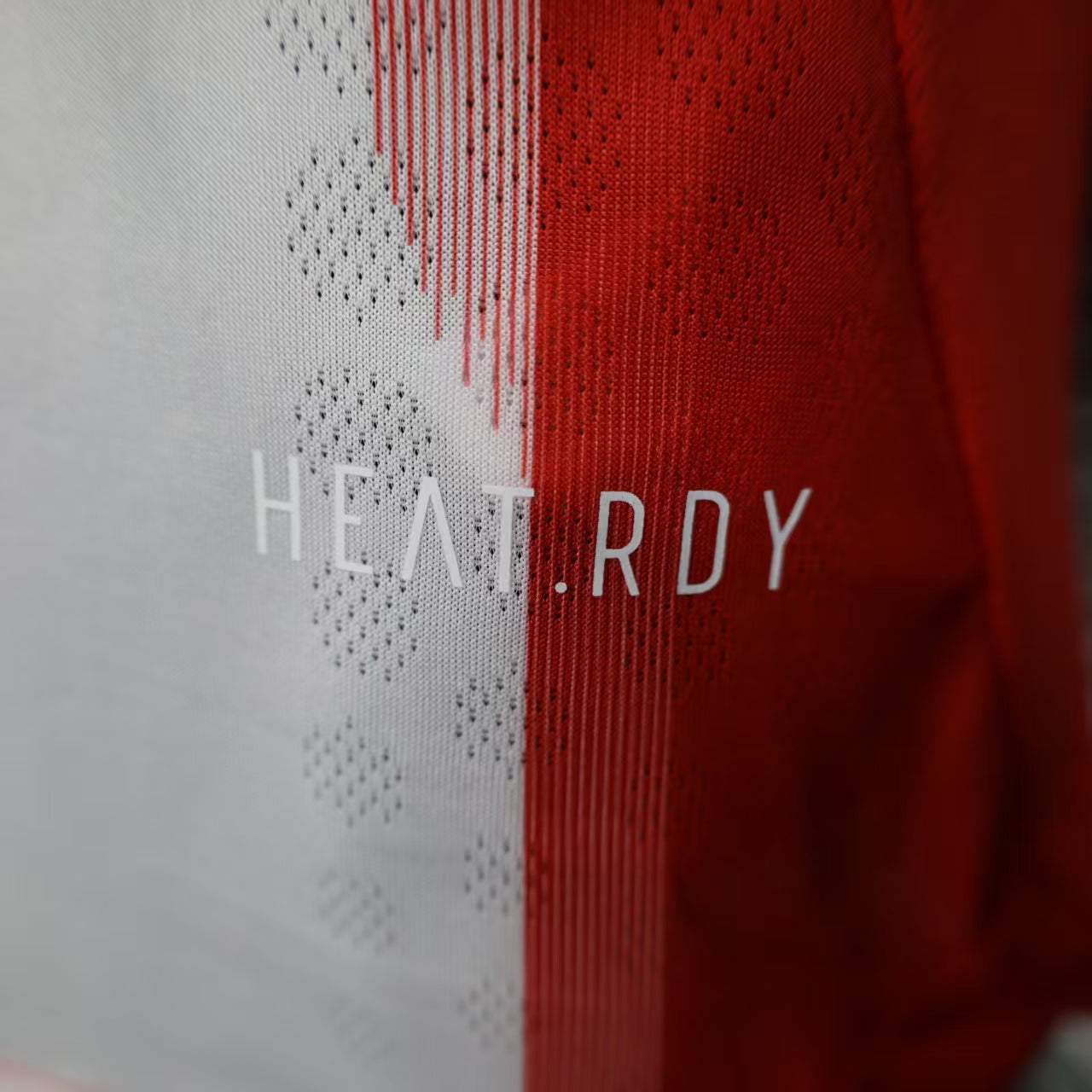 Camisa Adidas Bayern de Munique I 25/26 s/n° Jogador Masculina - Vermelha e Branca